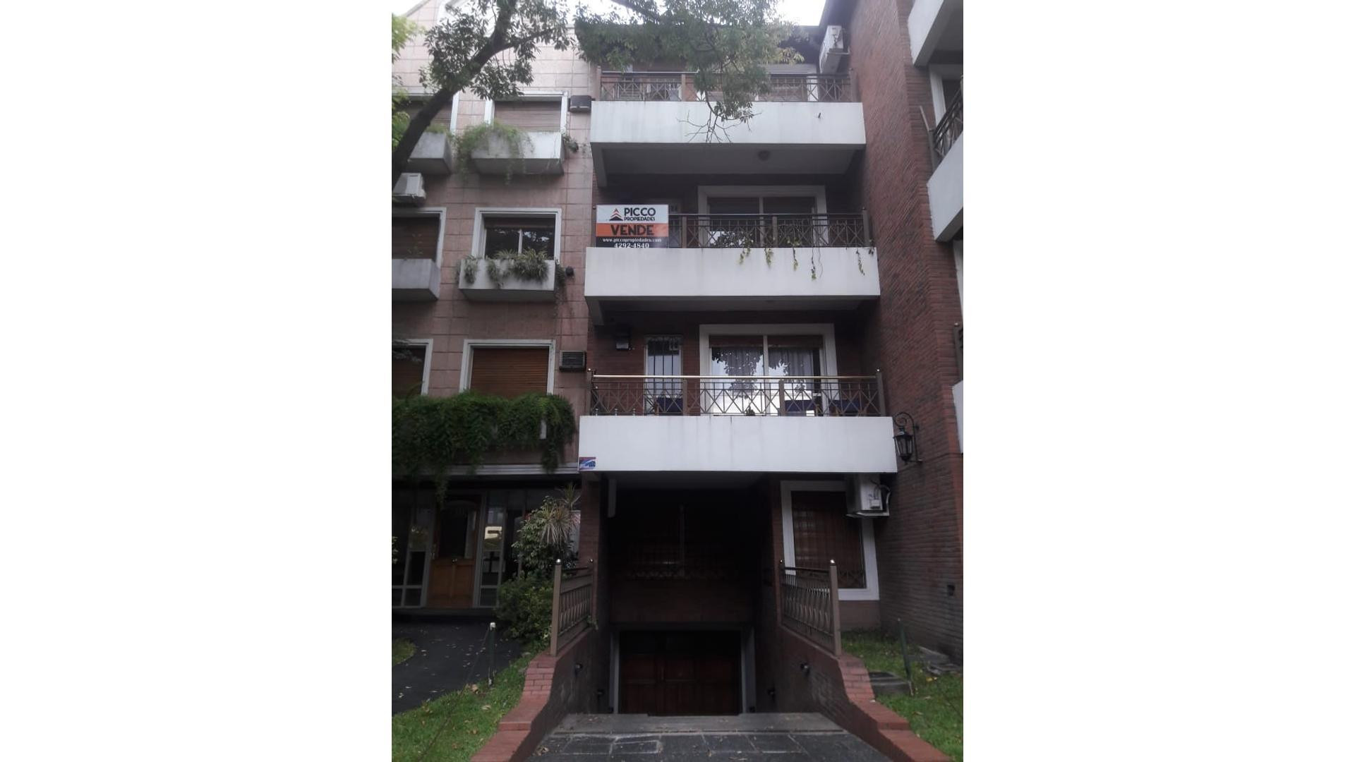Apartment with balcony in Banfield