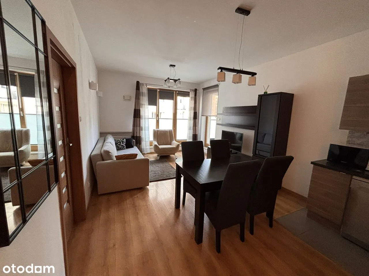 Apartament Sienna Villa Karolina z basenem (miejsce garażowe w cenie)