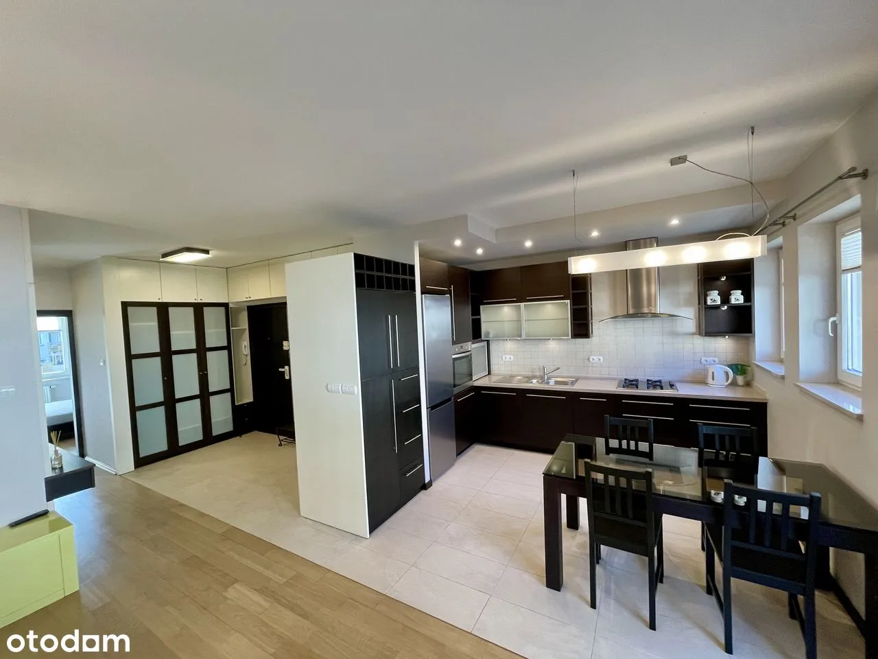 Warszawa Ursynów | 3 pokoje | 72 m² | Metro 250 m | Balkon | Garaż