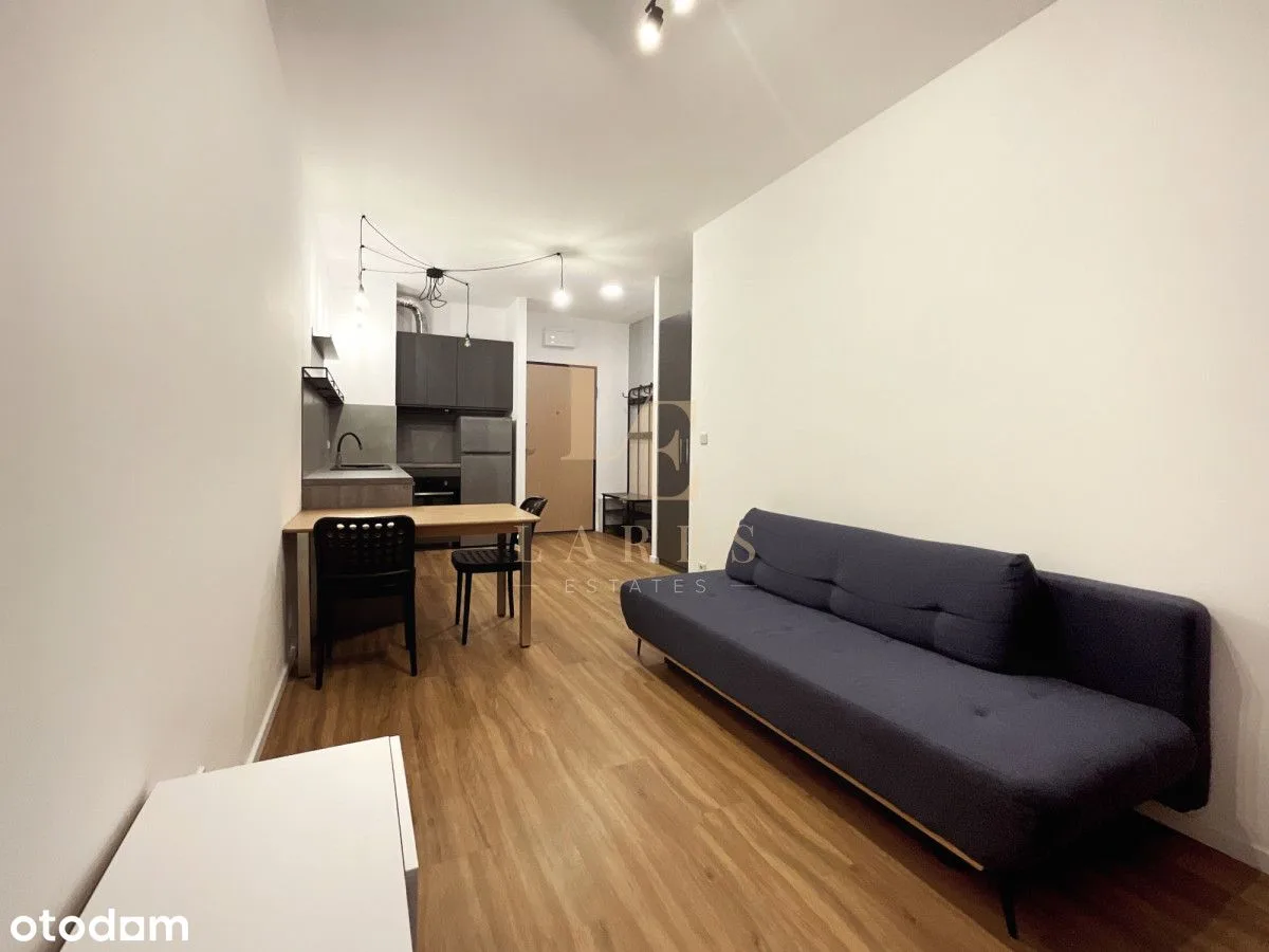 Квартира 35 м² з балконом
