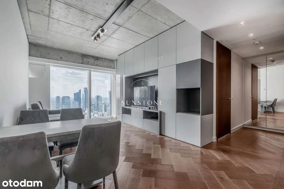 Apartament na wynajem Złota 44 | wysokie piętro
