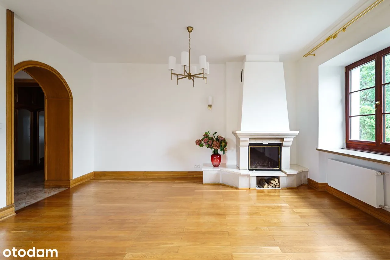 Dwupoziomowy apartament 175 m² w przedwojennej willi na Saskiej Kępie