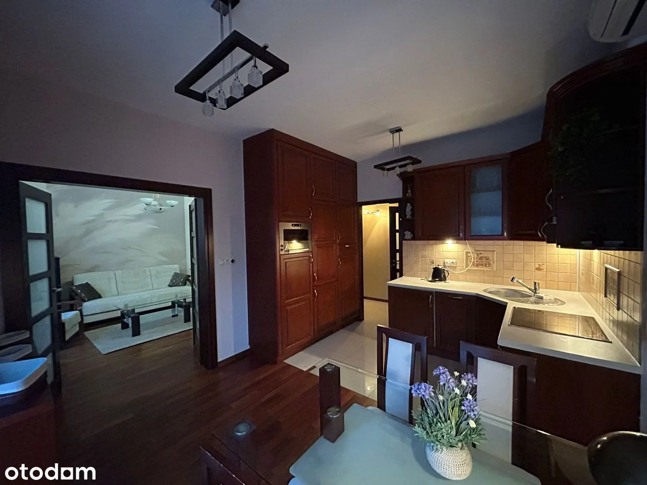 Przytulny apartament 40 m² w Śródmieściu Warszawy