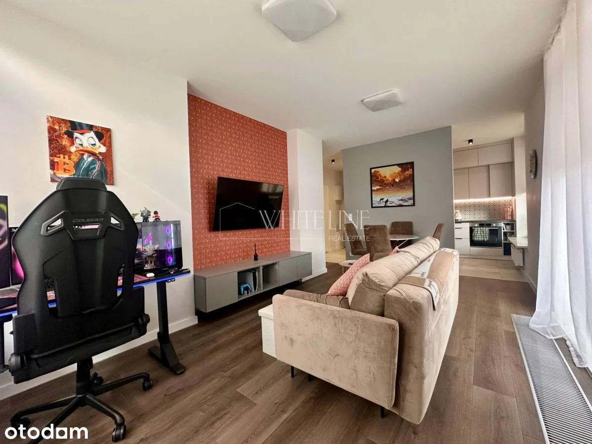 Two-room apartment with parking in Wola