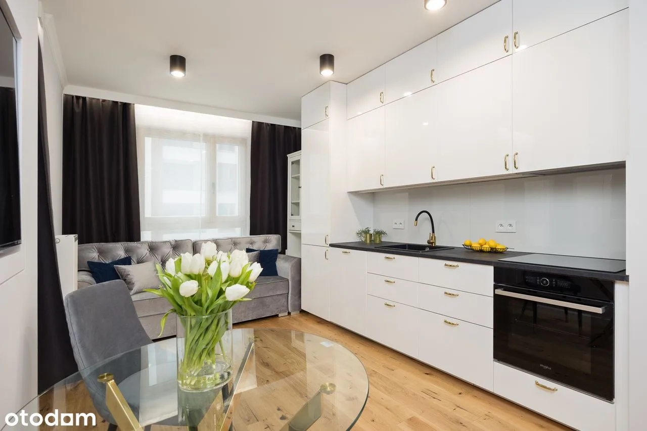 Elegancki apartament w prestiżowej inwestycji Towarowa Square