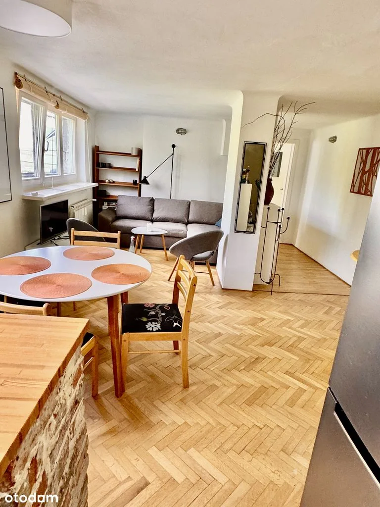 Stylowe 50 m² w kamienicy | Śródmieście | 2 pokoje | Oleandrów