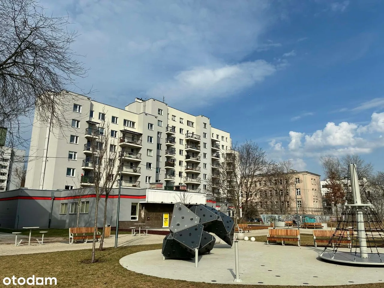 Centrum Wola, Warszawa, ul. Leszno 19 — 4 pokoje, 2 balkony