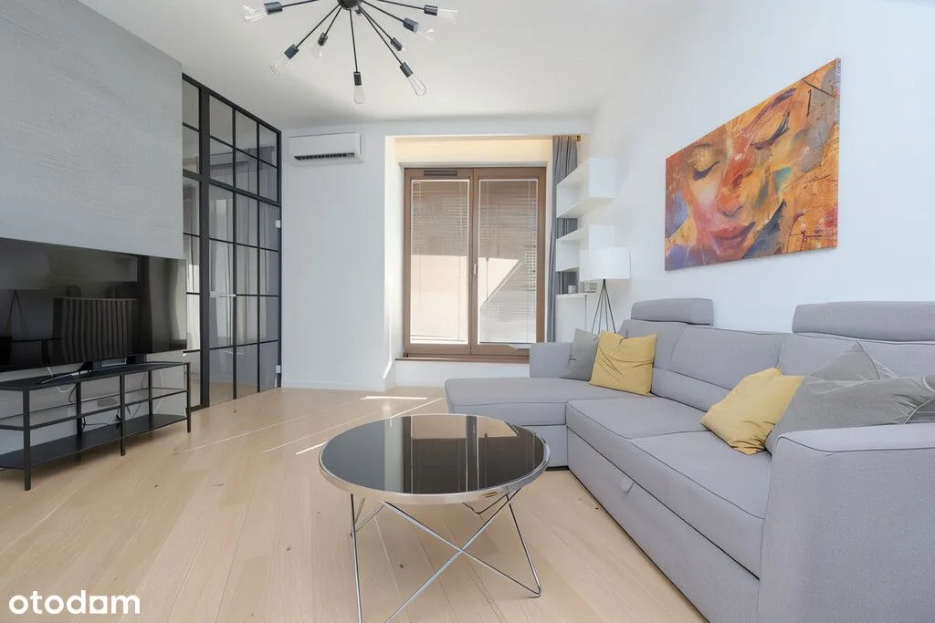 Apartament 2 pokoje, loggia