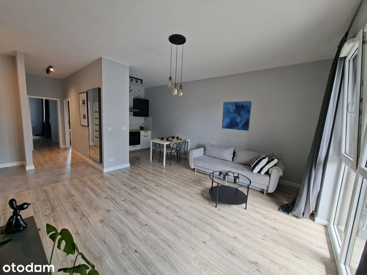 3 pokoje, duży balkon, garaż