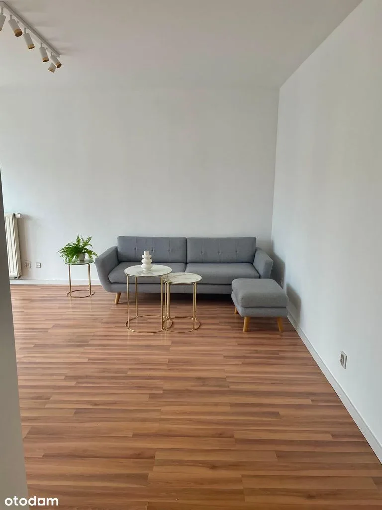 Two-sided 2BR, two balconies