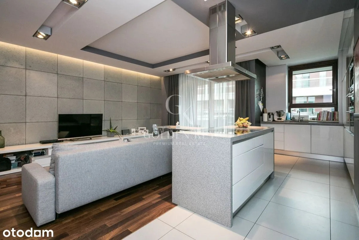 Luksusowy apartament na Powiślu, Menolly
