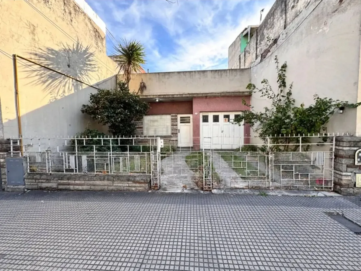 Ground-floor or upper PH with garden in Liniers