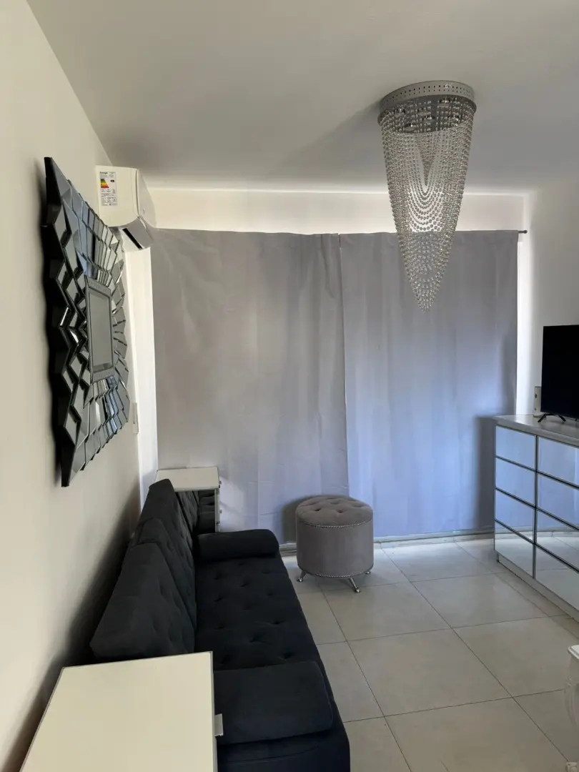 Furnished one-bedroom, two-room apartment in Flores