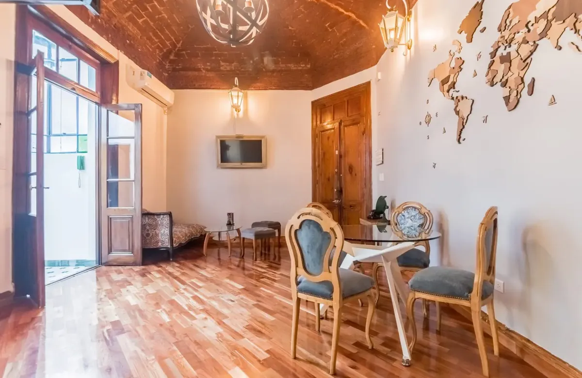 Apartamento mobiliado de 2 ambientes para aluguel temporário em San Telmo