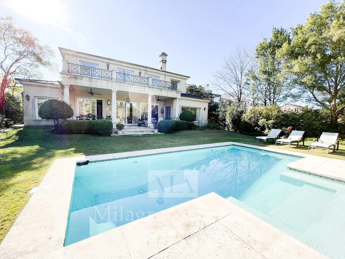 Four-bedroom furnished house for temporary rent in Pacheco Golf Club