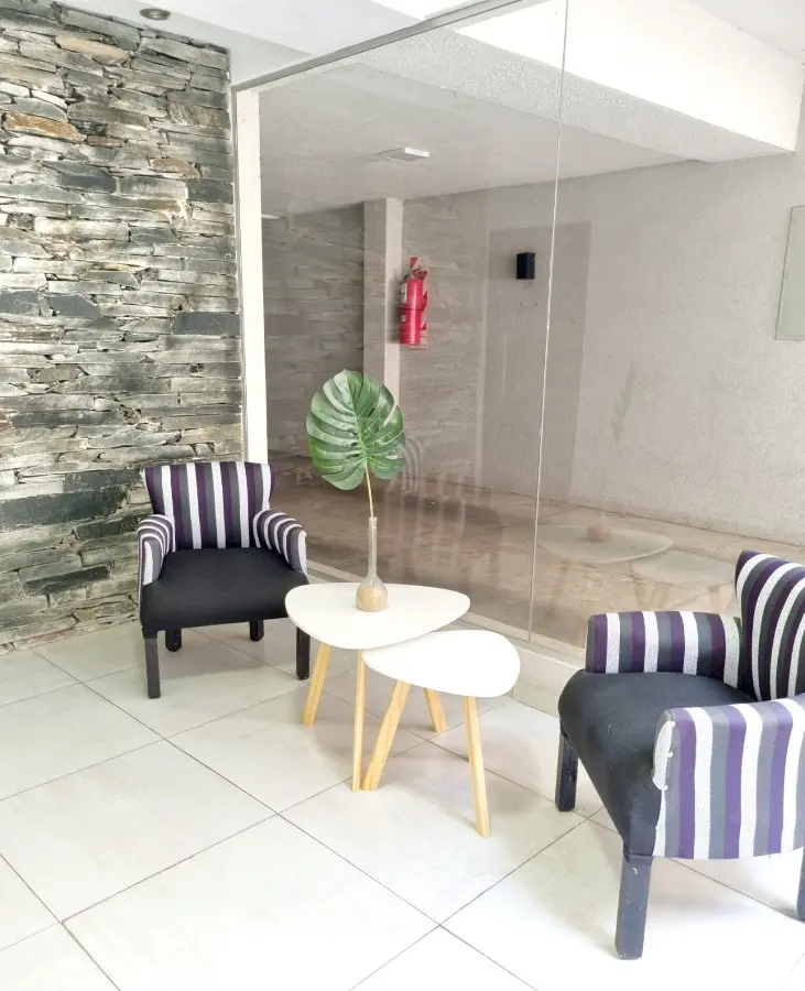 Квартира-студия 32 m² в Lomas de Zamora, окна на улицу, с балконом