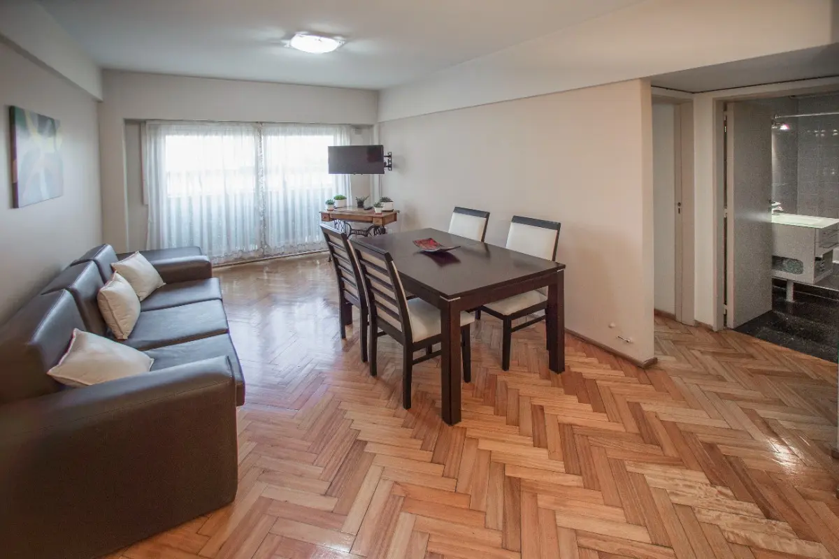 Квартира с 2 спальнями и мебелью в Colegiales