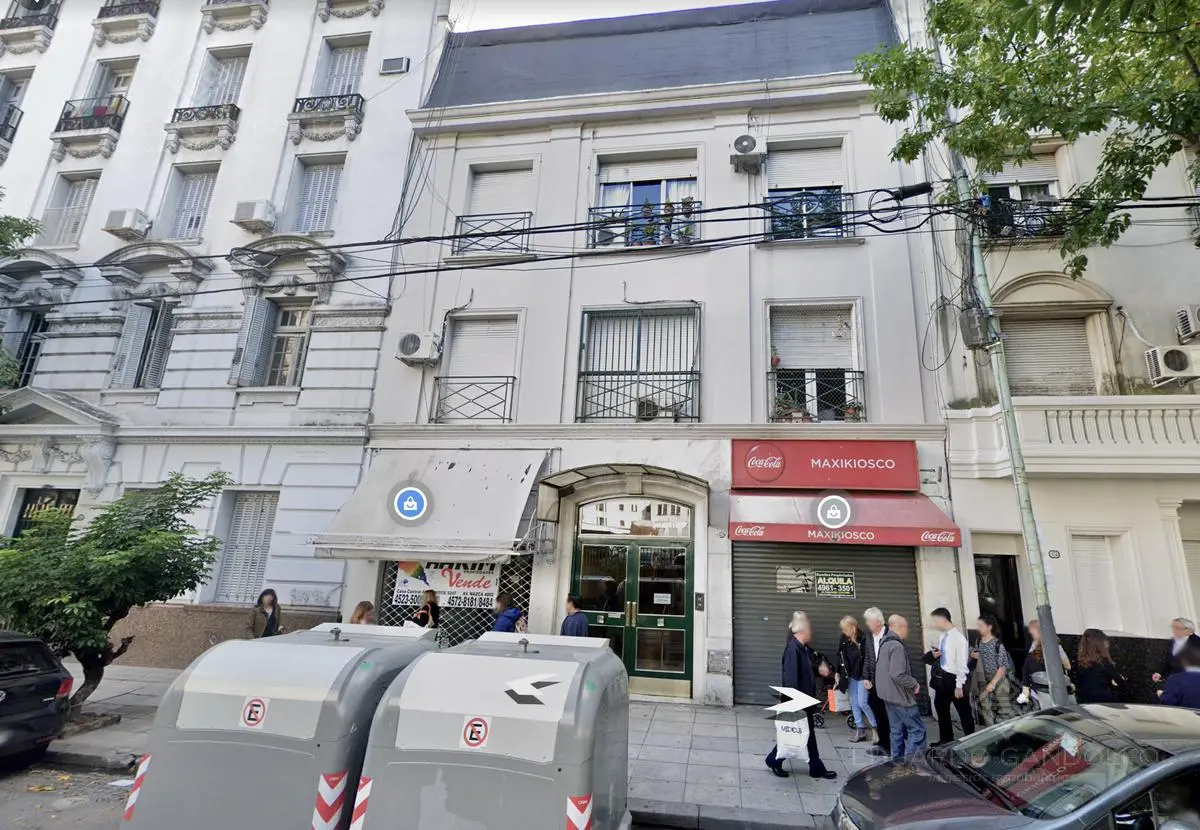 Apartamento de 1 quarto no térreo com dois pátios em Recoleta