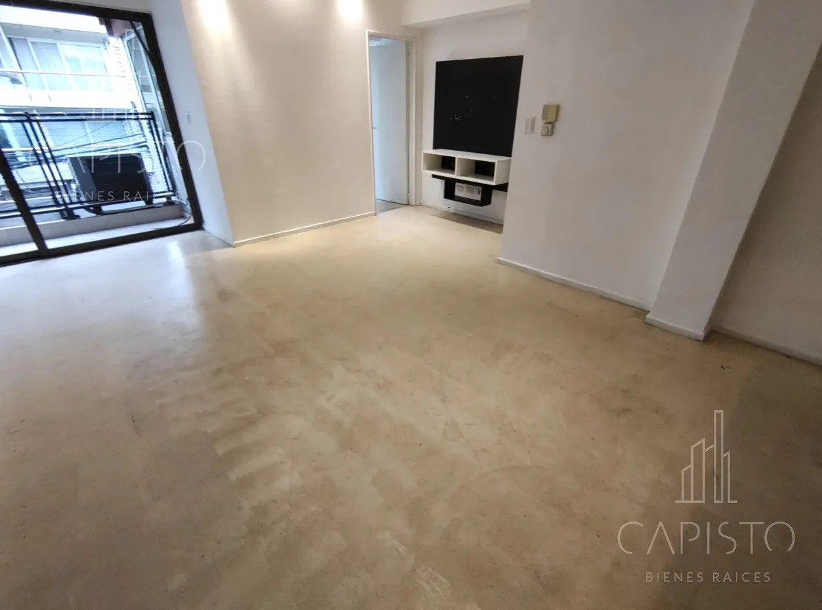 Departamento de 3 ambientes en Villa Ballester centro