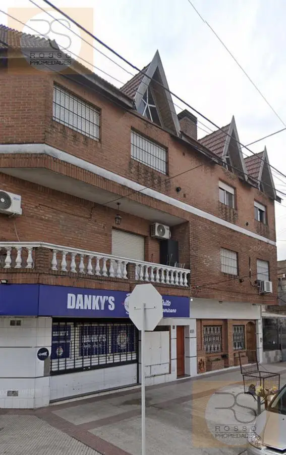 Departamento de 3 ambientes en alquiler en Villa Luzuriaga