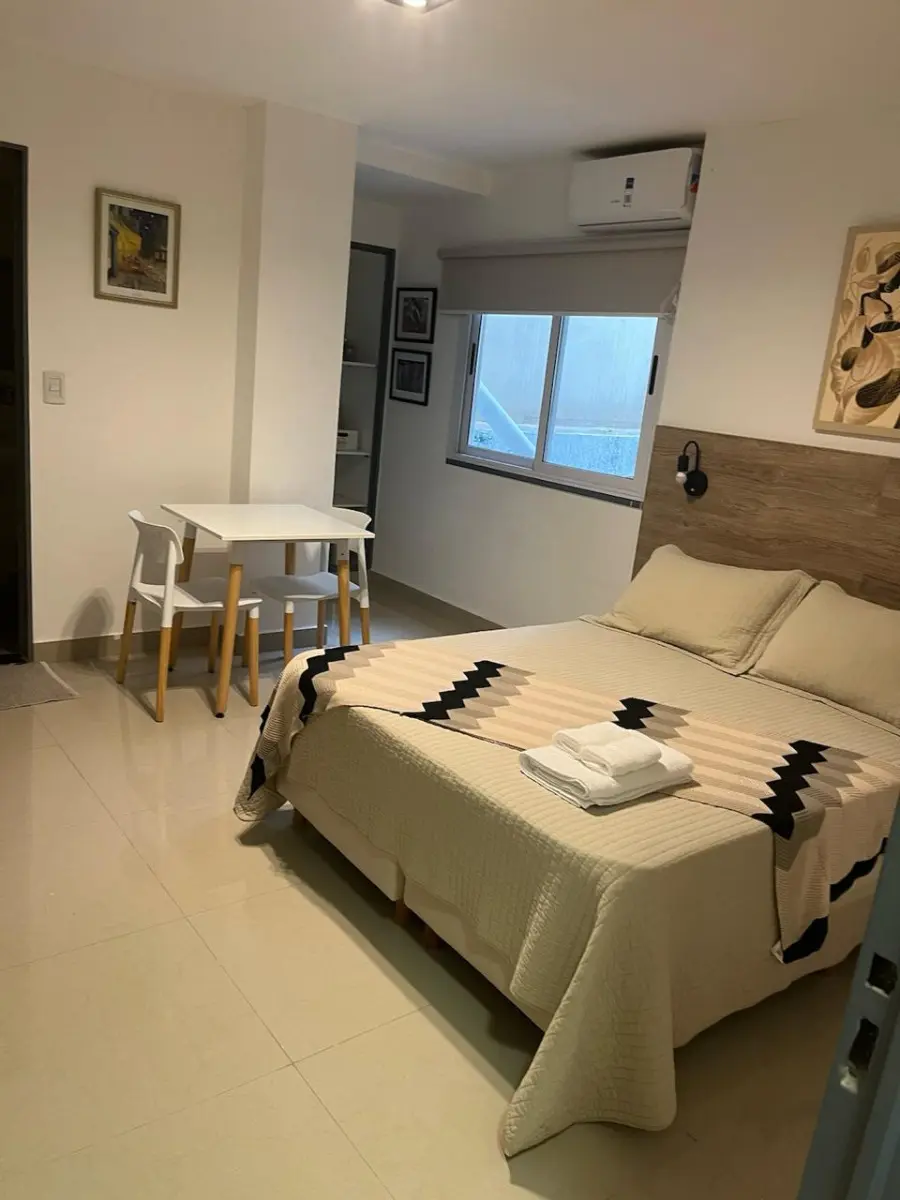Kitnet mobiliada com 1 ambiente em Almagro