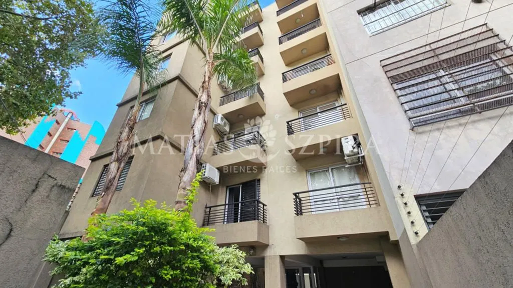 Studio apartment in Morón