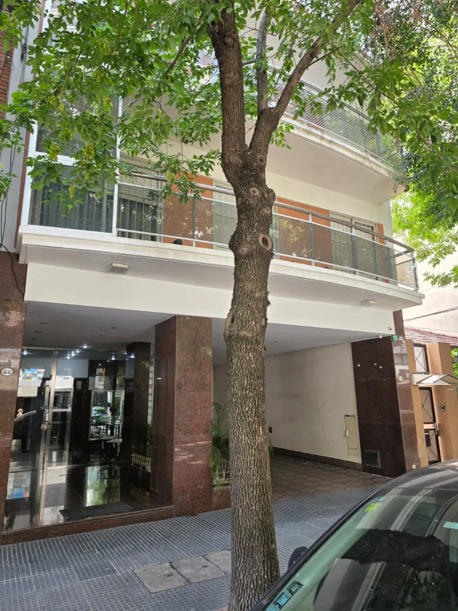 Three-bedroom half-floor apartment in Villa Urquiza