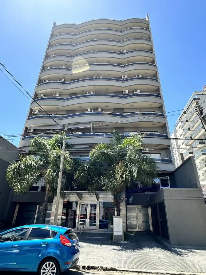 Квартира-студия с балконом в Lanús Oeste