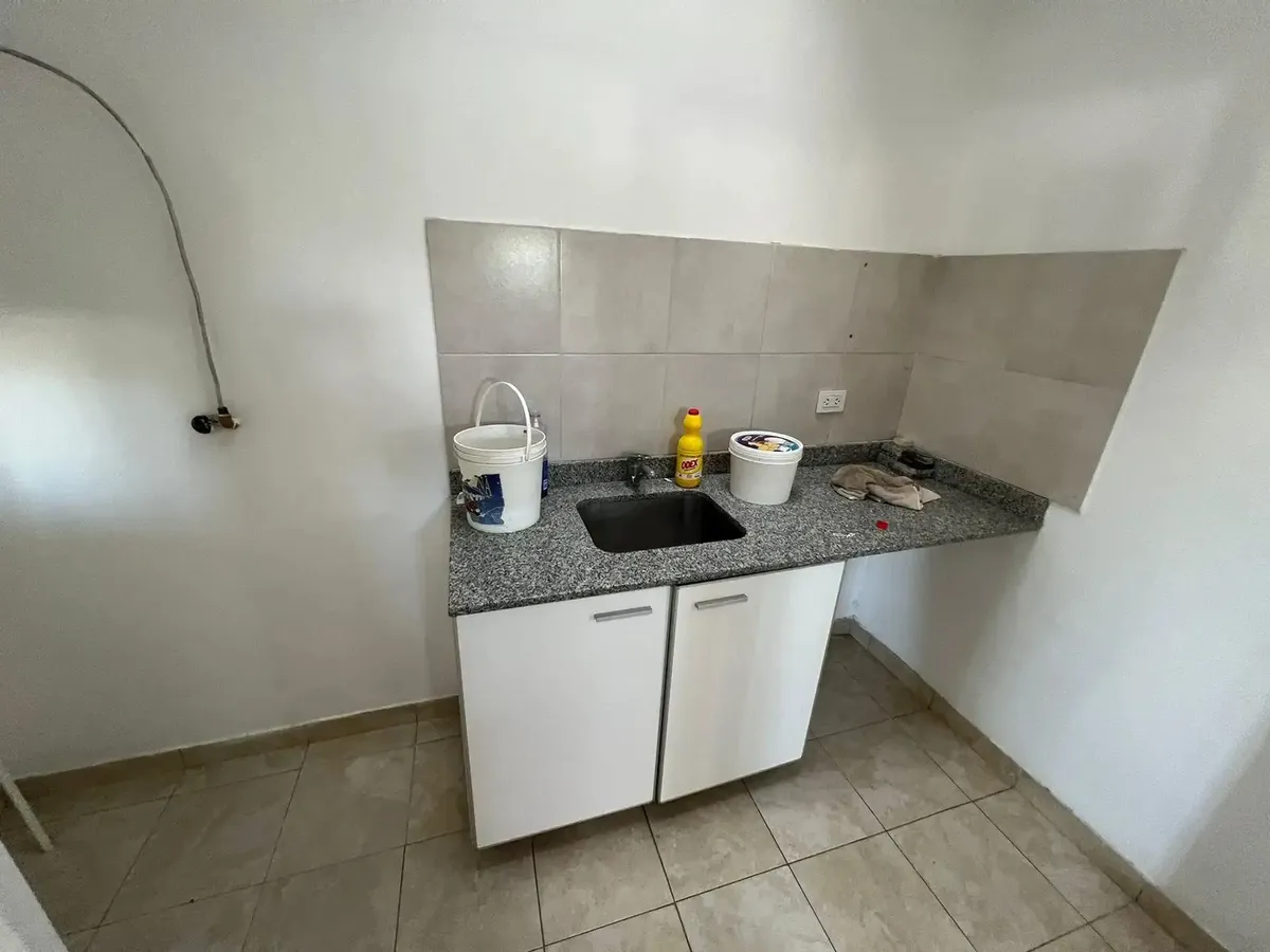 Apartamento de 1 dormitório em Ituzaingó
