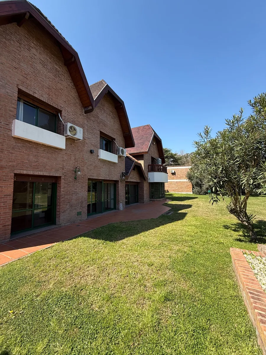 Chalet en alquiler temporal en Villa Udaondo