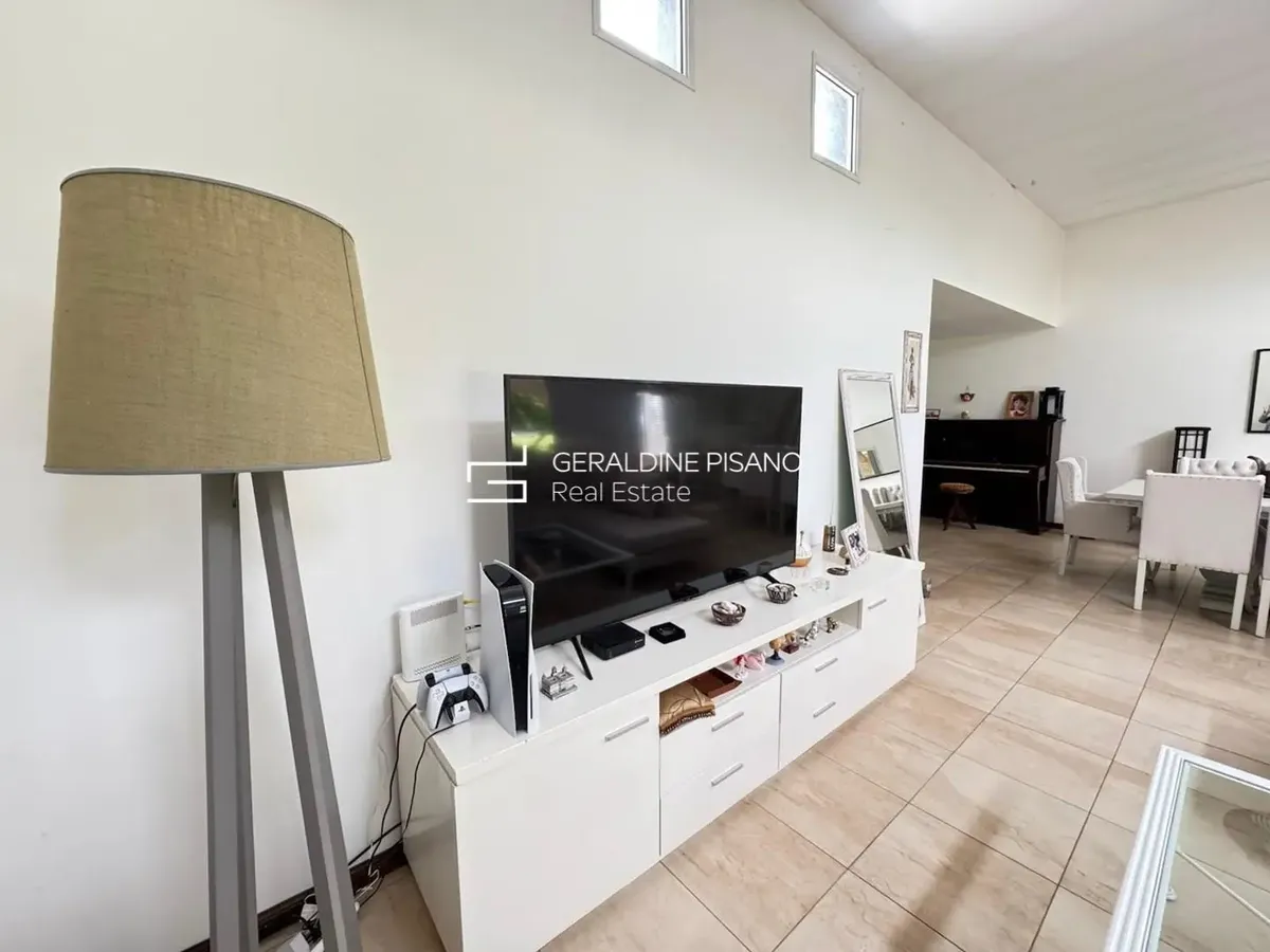 Three-bedroom single-storey furnished house for annual rent in San Isidro Labrador, Tigre