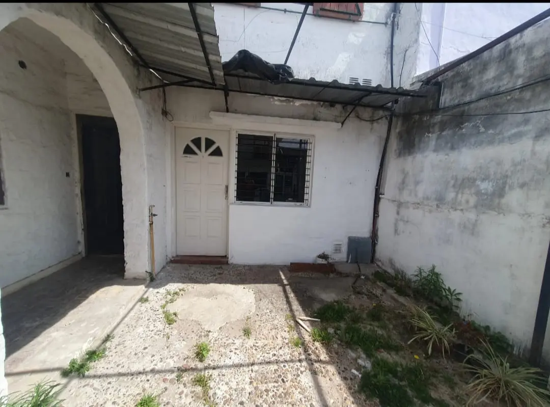Se Alquila Ph De Tres Ambientes En San Miguel