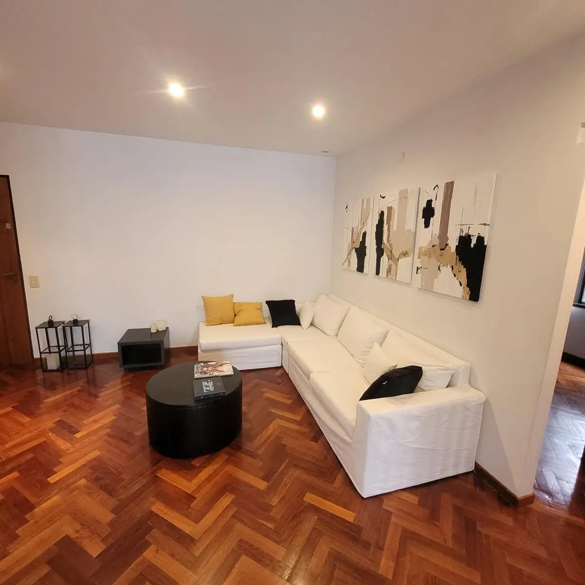 Furnished two-bedroom apartment in Vicente López