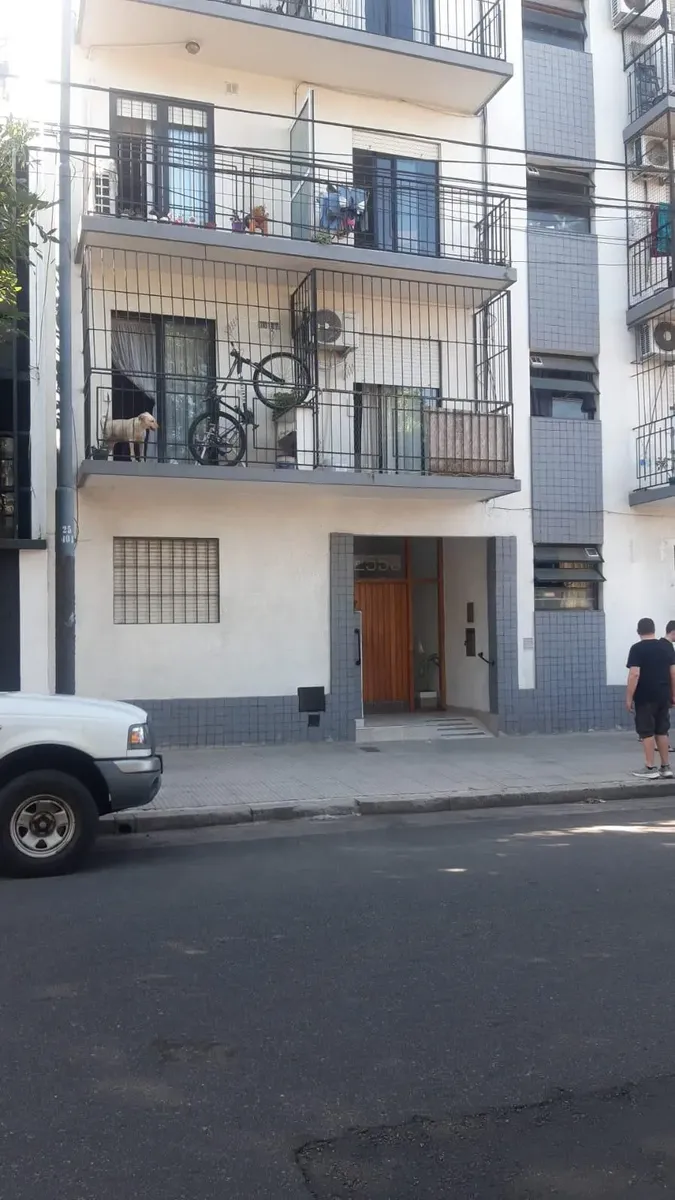 Departamento de 2 ambientes en planta baja con patio en Villa del Parque