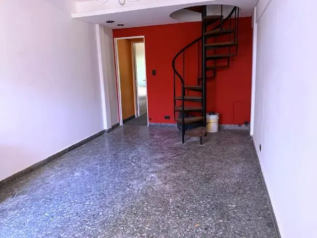 Дуплекс с 2 спальнями и парковочным местом в Vicente López