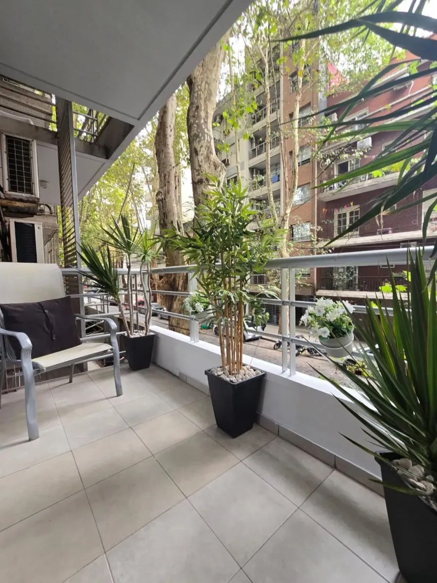 Kitnet com varanda em Palermo Soho