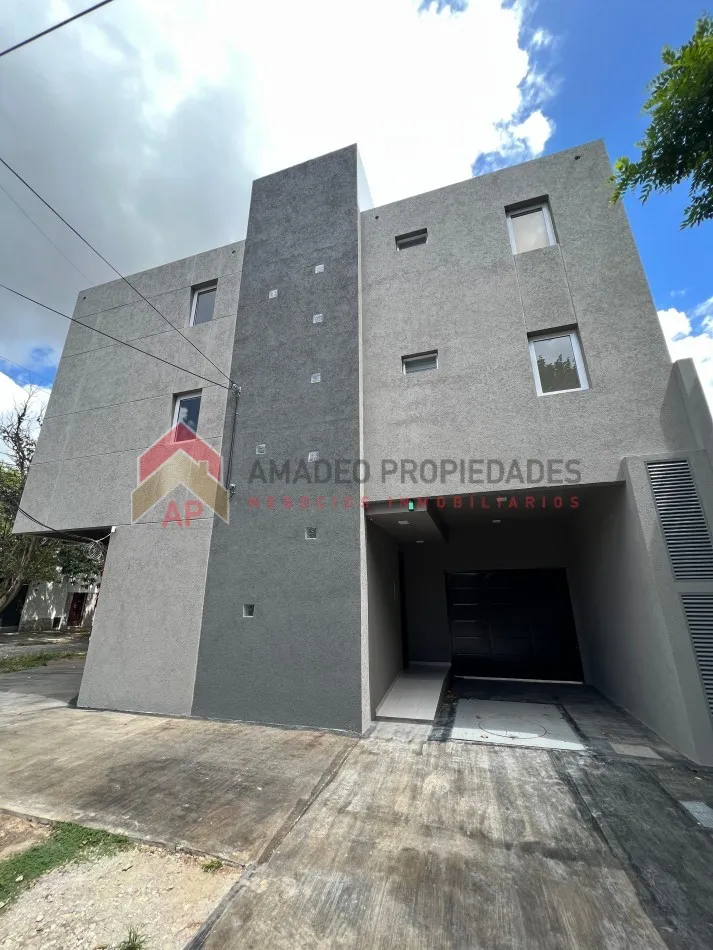Unfurnished studio with balcony on the second floor in Banfield