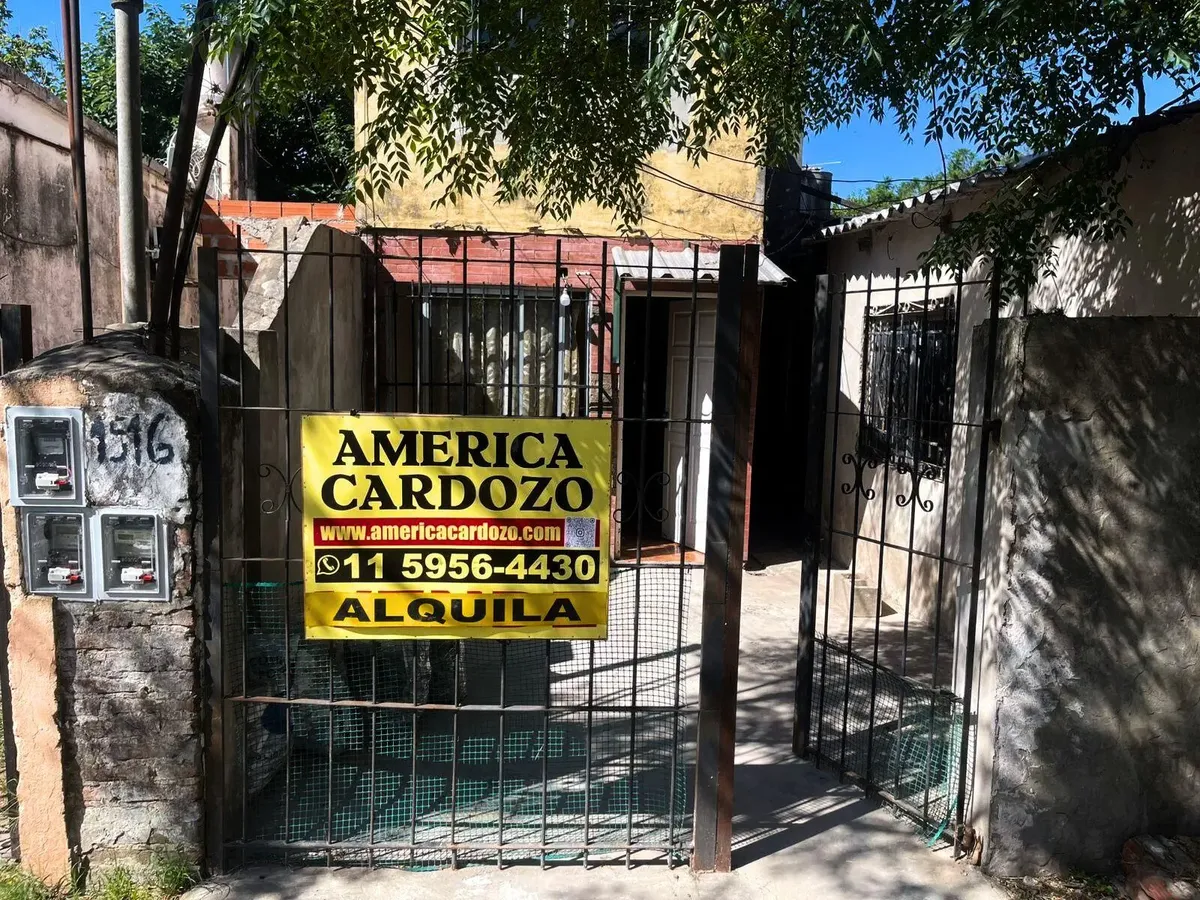 Dúplex de 3 ambientes con 2 dormitorios en Paso del Rey