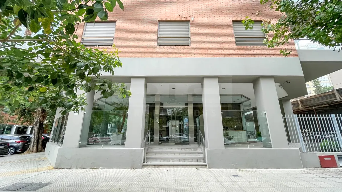 Apartamento de dois ambientes com varanda em Villa Urquiza