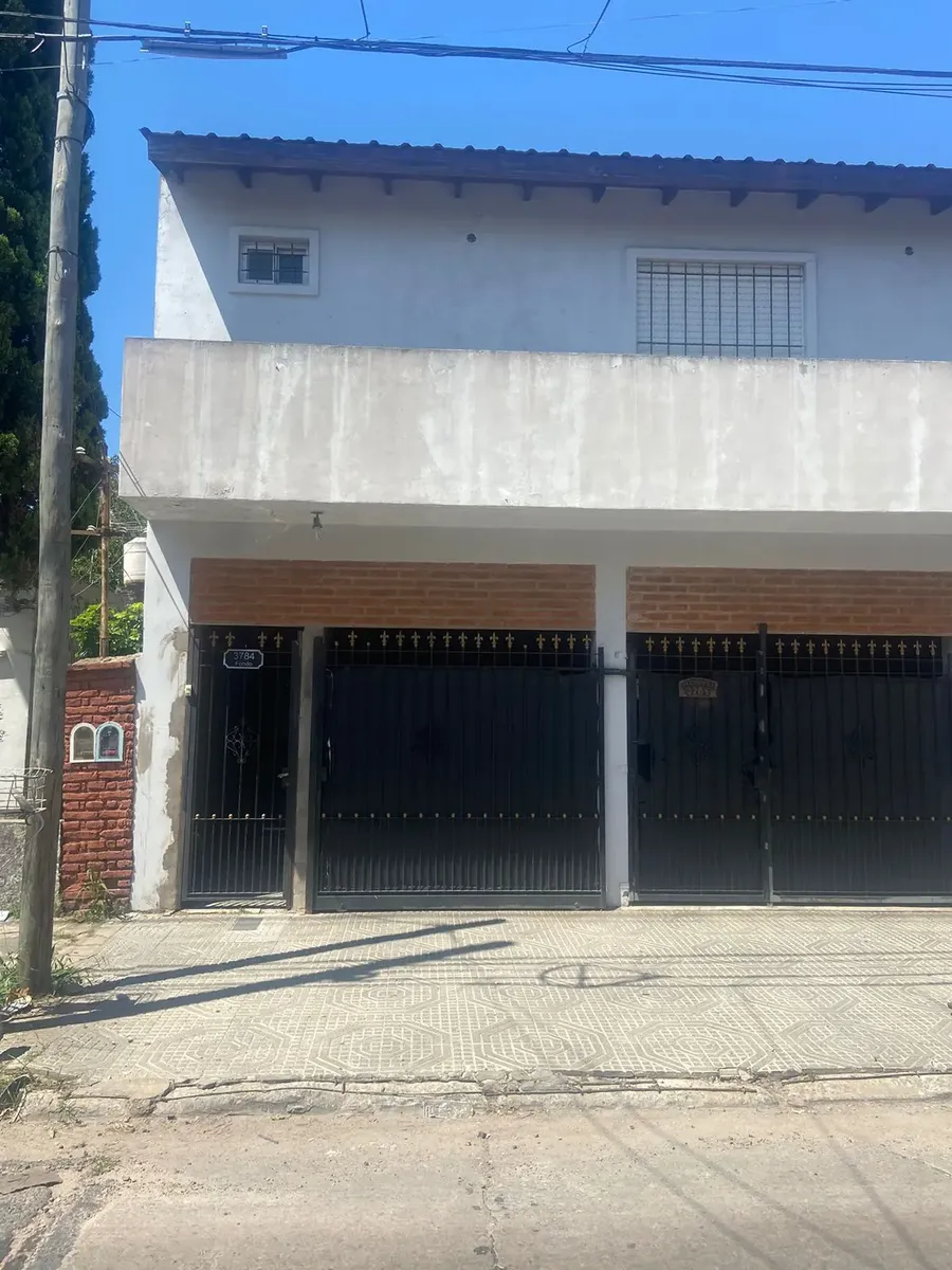 Three-bedroom PH for rent in Lomas del Mirador