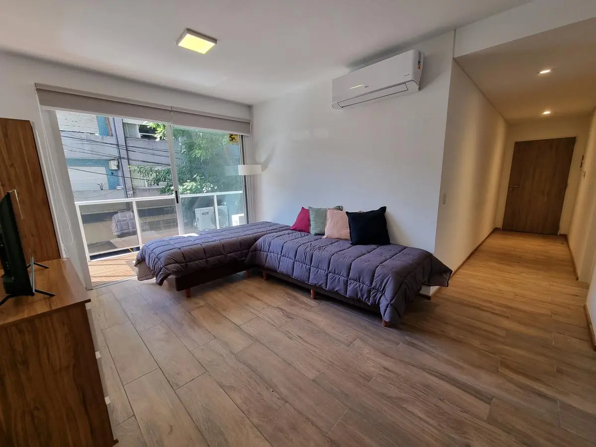 Kitnet mobiliada para aluguel temporário em Almagro