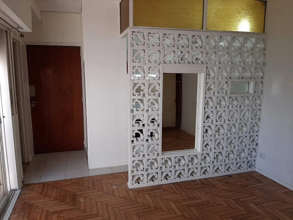 Departamento monoambiente con balcón francés en Ramos Mejía Norte