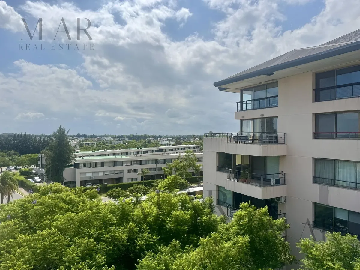 Departamento de 3 ambientes en suite en Tigre
