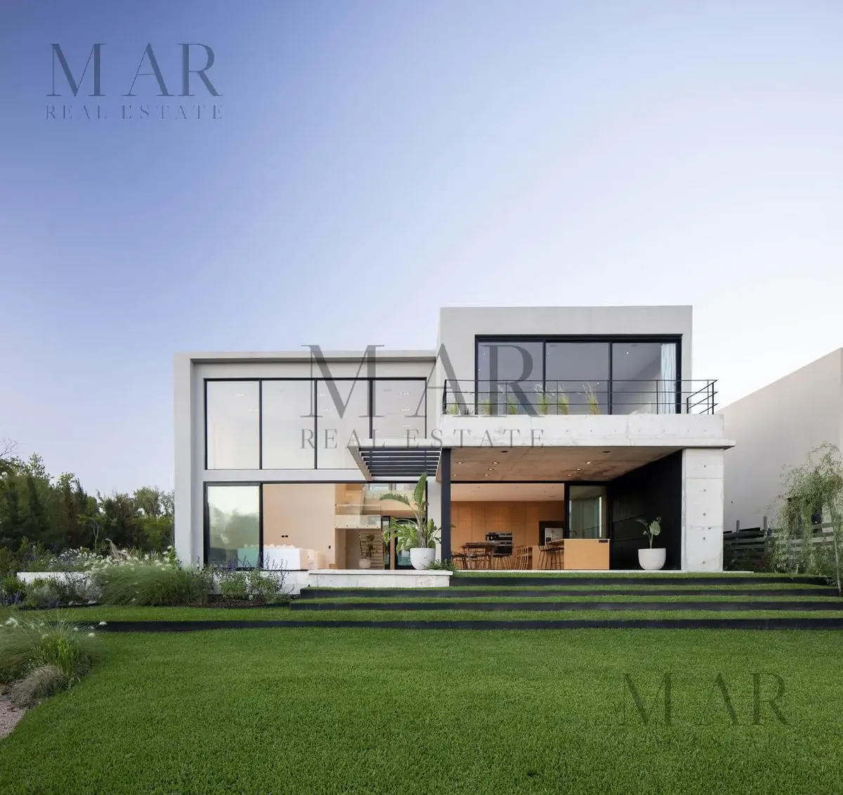 Modern five-bedroom house with river access in El Yacht, Nordelta