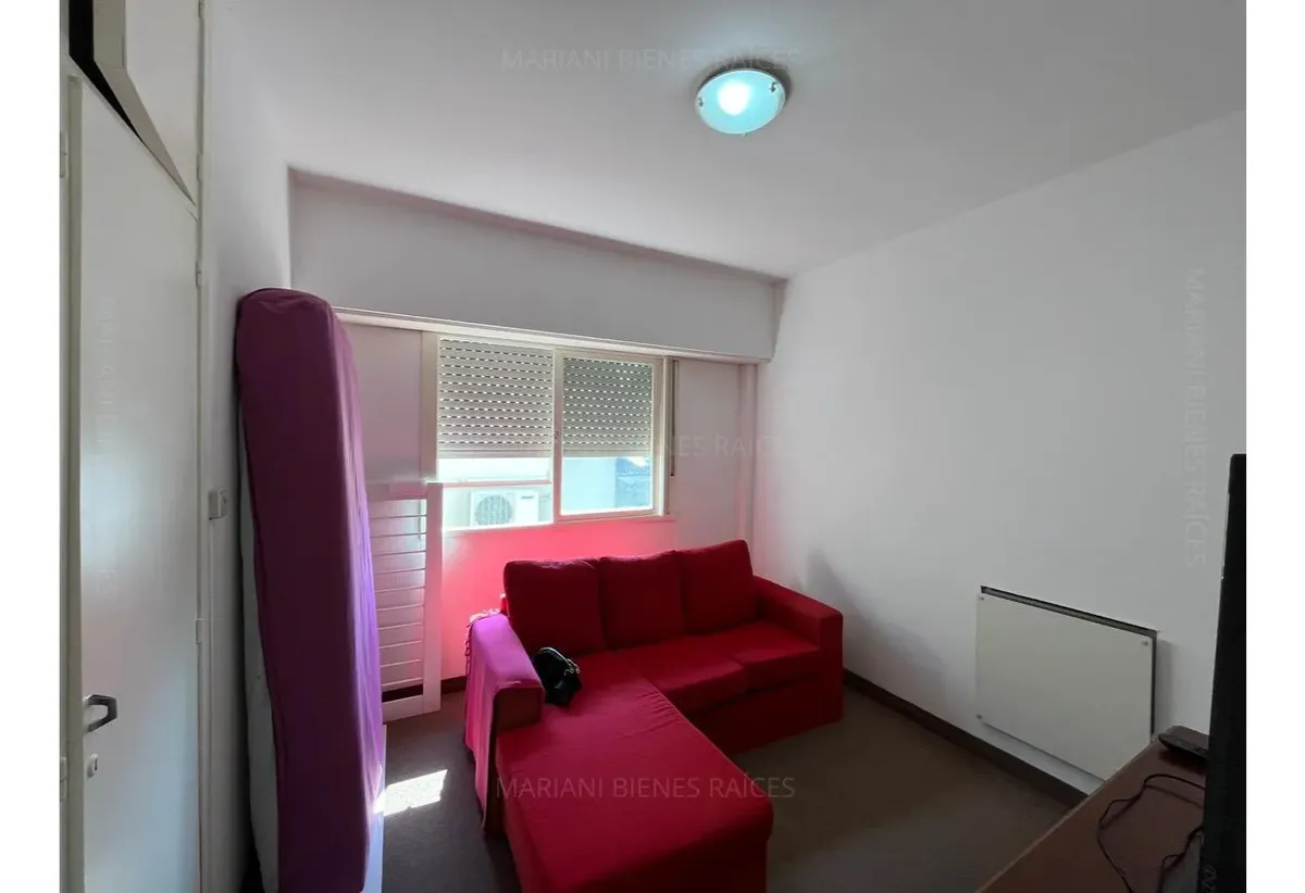 Departamento de 3 ambientes con balcón en Monte Grande
