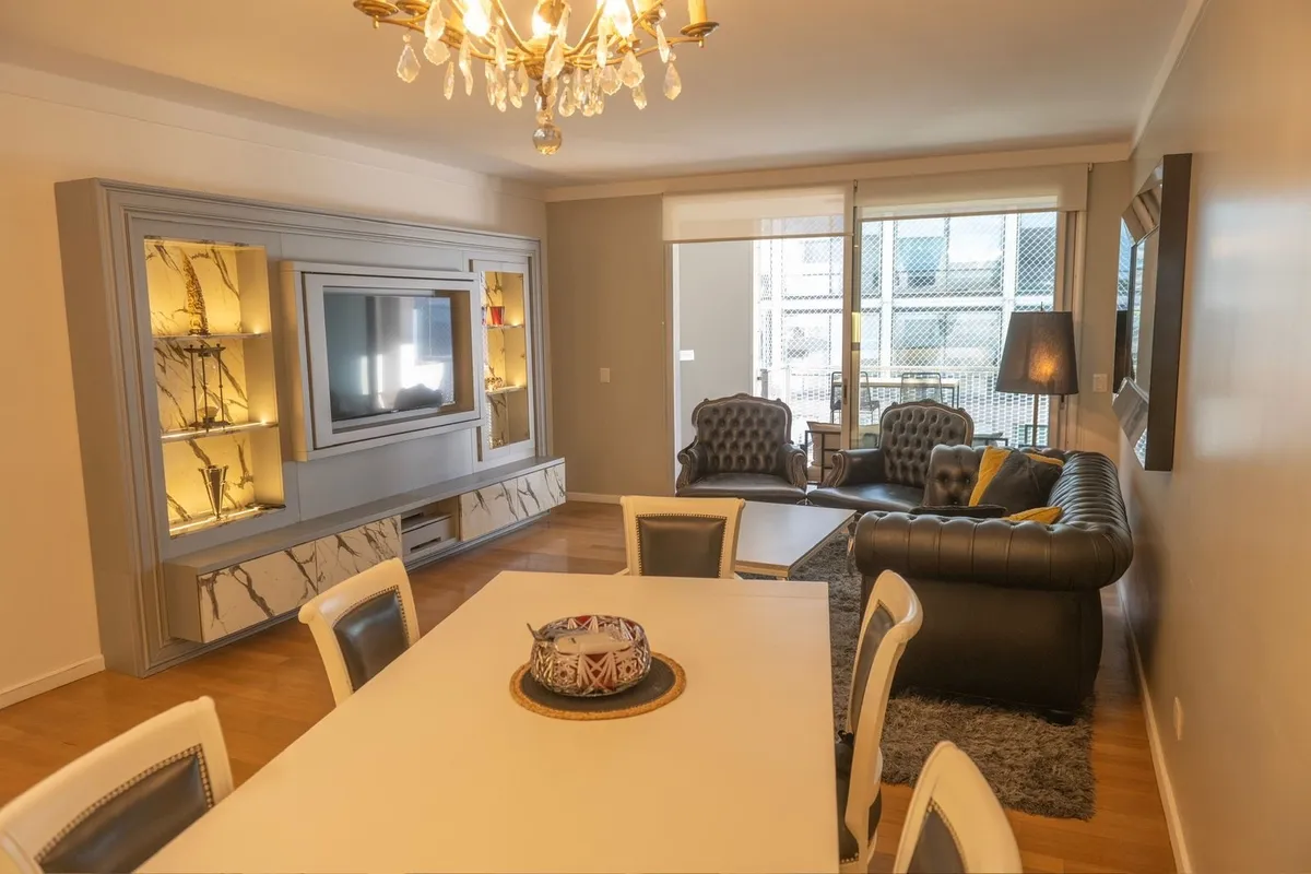 Apartamento com 2 dormitórios mobiliado em Puerto Madero