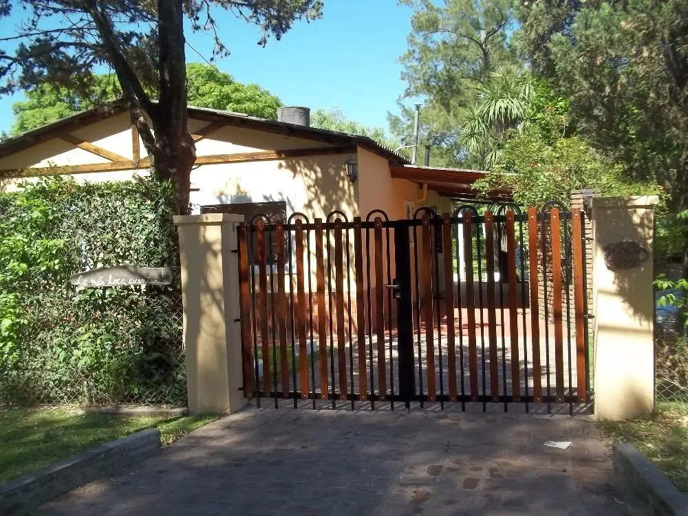 Three-bedroom house in Parque Santa María Norte, Pilar
