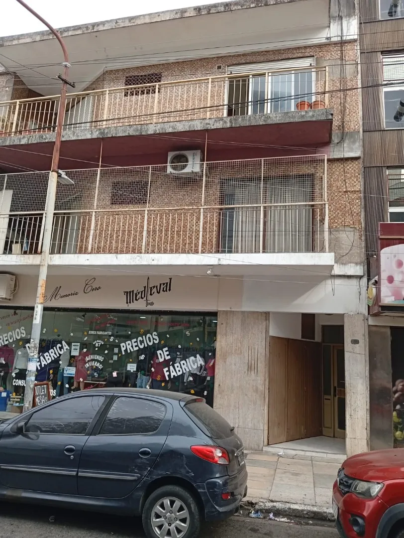 Three-room apartment in Ramos Mejía (Centro)