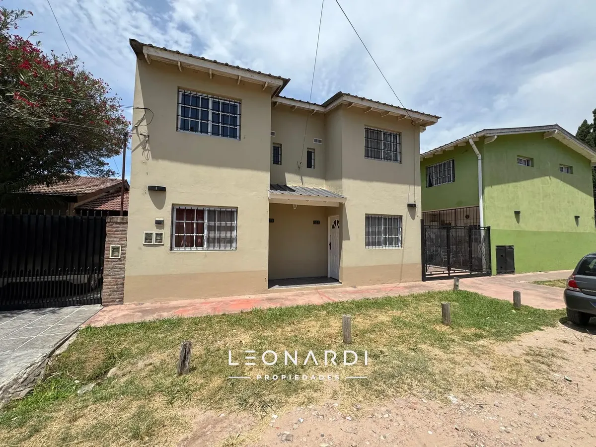 Duplex En Alquiler En Escobar A 5' Del Centro - Id 5948