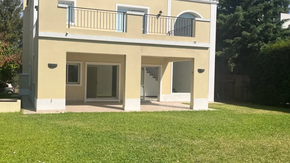 Casa em Los Sauces (Nordelta) com 4 quartos em Tigre